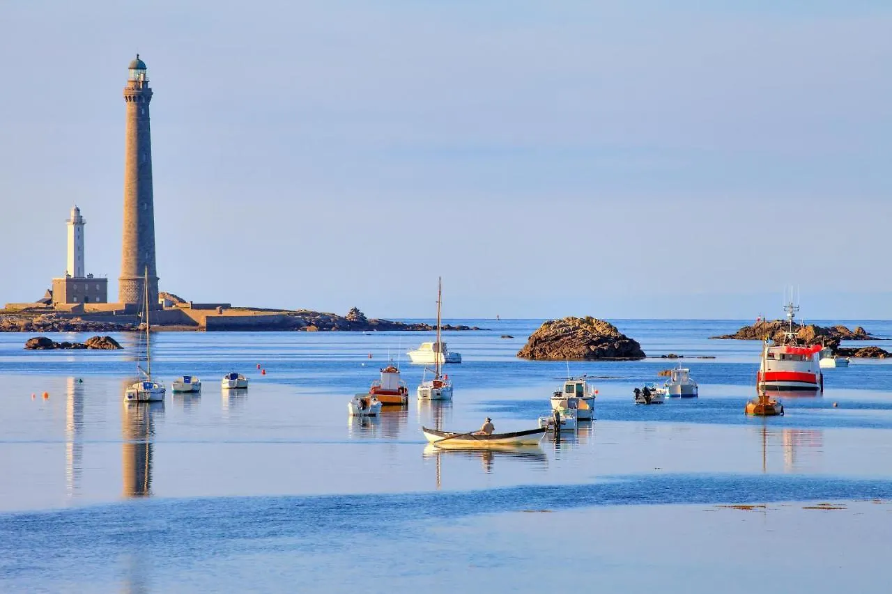Ty Penty - Petit Cocon Pour 2 En Bord De Mer Porspoder 0*,  France